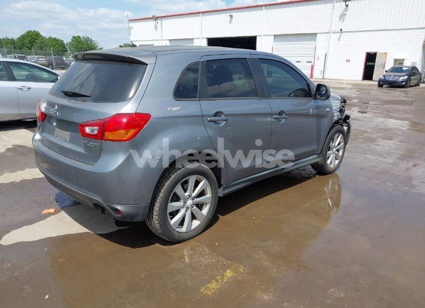 Photo 4 of 2015 Mitsubishi Outlander SPORT ES (VIN 4A4AP3AU7FE018292)