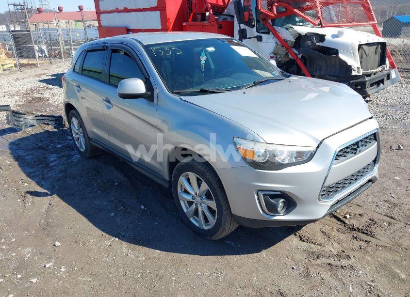 2015 Mitsubishi Outlander SPORT ES (VIN 4A4AP3AU7FE021533) main photo