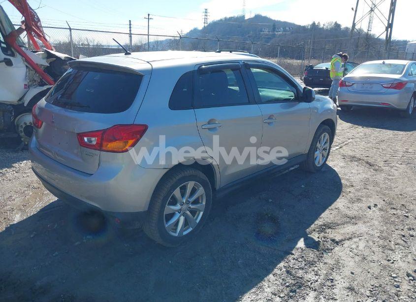 Photo 4 of 2015 Mitsubishi Outlander SPORT ES (VIN 4A4AP3AU7FE021533)