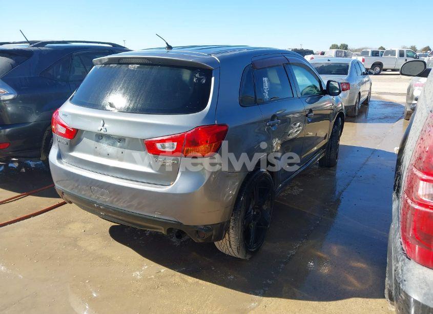 Photo 4 of 2013 Mitsubishi Outlander SPORT ES (VIN 4A4AP3AU8DE024759)