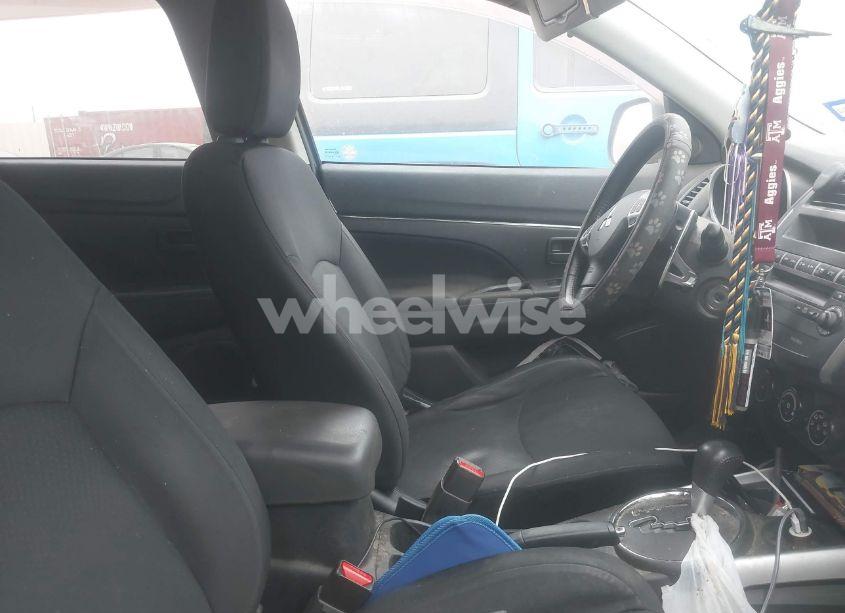 Photo 5 of 2013 Mitsubishi Outlander SPORT ES (VIN 4A4AP3AU8DE024759)