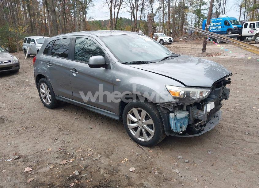 2015 Mitsubishi Outlander SPORT ES (VIN 4A4AP3AU8FE037479) main photo