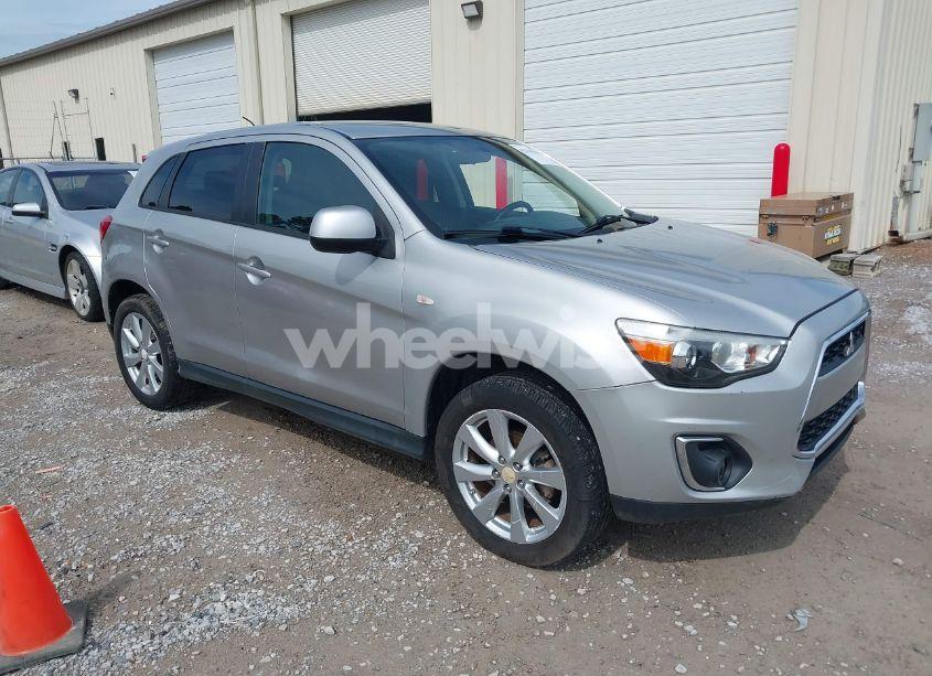 2015 Mitsubishi Outlander SPORT ES (VIN 4A4AP3AU8FE057666) main photo
