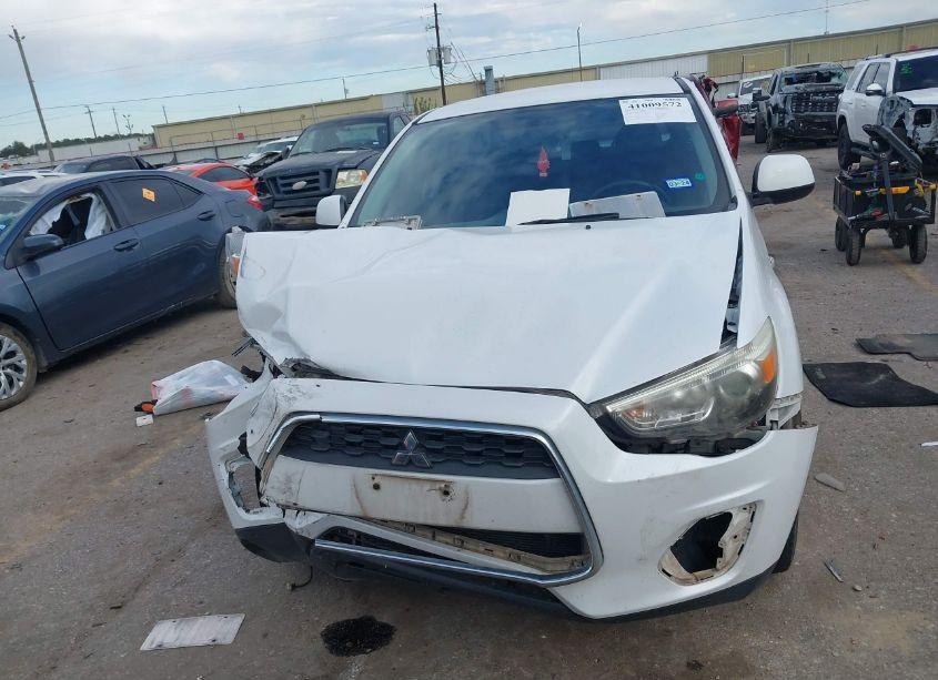 Photo 12 of 2013 Mitsubishi Outlander SPORT ES (VIN 4A4AP3AU9DE004276)
