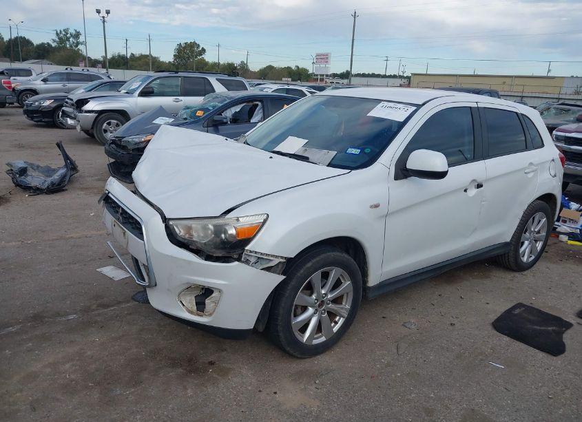 Photo 2 of 2013 Mitsubishi Outlander SPORT ES (VIN 4A4AP3AU9DE004276)