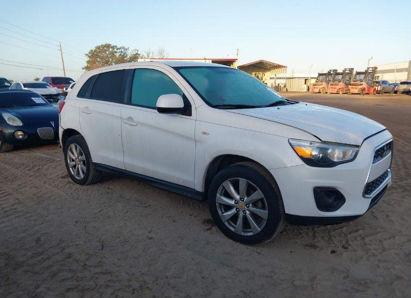 2015 Mitsubishi Outlander SPORT ES (VIN 4A4AP3AU9FE013885) main photo