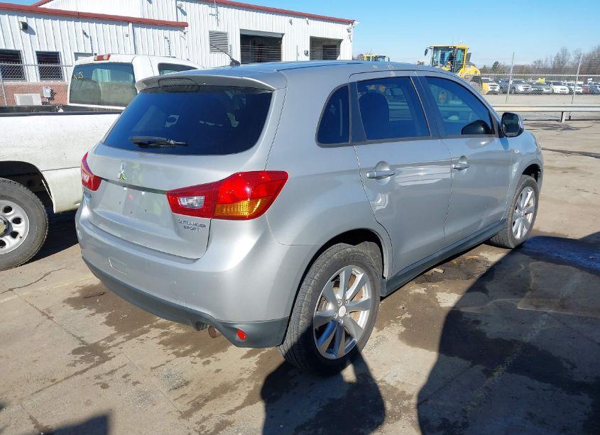 Photo 4 of 2015 Mitsubishi Outlander SPORT ES (VIN 4A4AP3AU9FE052234)