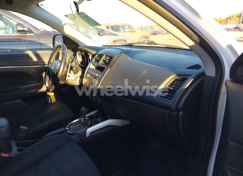 Photo 5 of 2013 Mitsubishi Outlander SPORT ES (VIN 4A4AP3AUXDE022477)