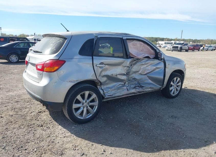 Photo 4 of 2015 Mitsubishi Outlander SPORT ES (VIN 4A4AP3AUXFE003270)