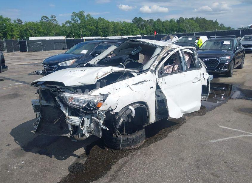 Photo 2 of 2015 Mitsubishi Outlander SPORT ES (VIN 4A4AP3AUXFE053036)