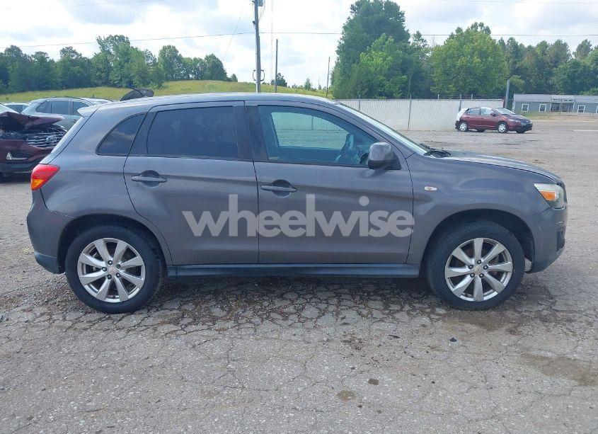 Photo 13 of 2015 Mitsubishi Outlander SPORT ES (VIN 4A4AP3AUXFE058267)