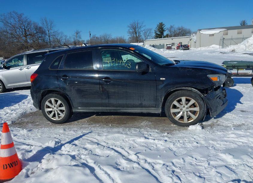 Photo 13 of 2015 Mitsubishi Outlander SPORT ES (VIN 4A4AP3AW0FE037543)
