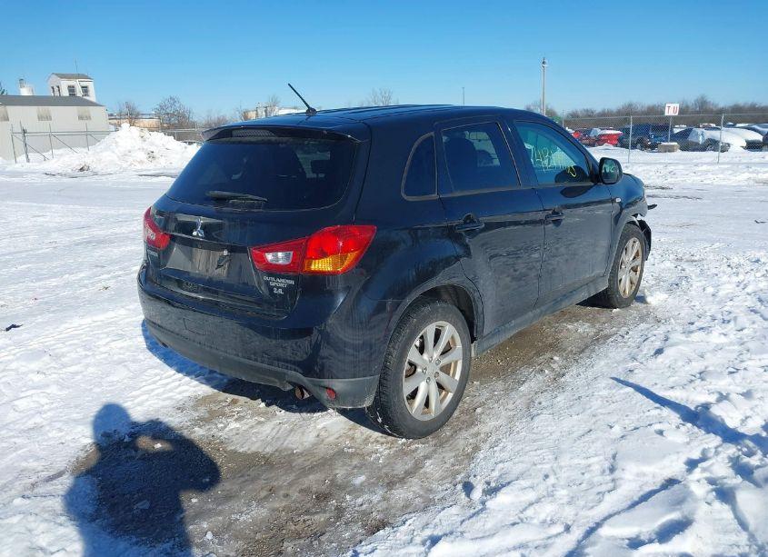 Photo 4 of 2015 Mitsubishi Outlander SPORT ES (VIN 4A4AP3AW0FE037543)