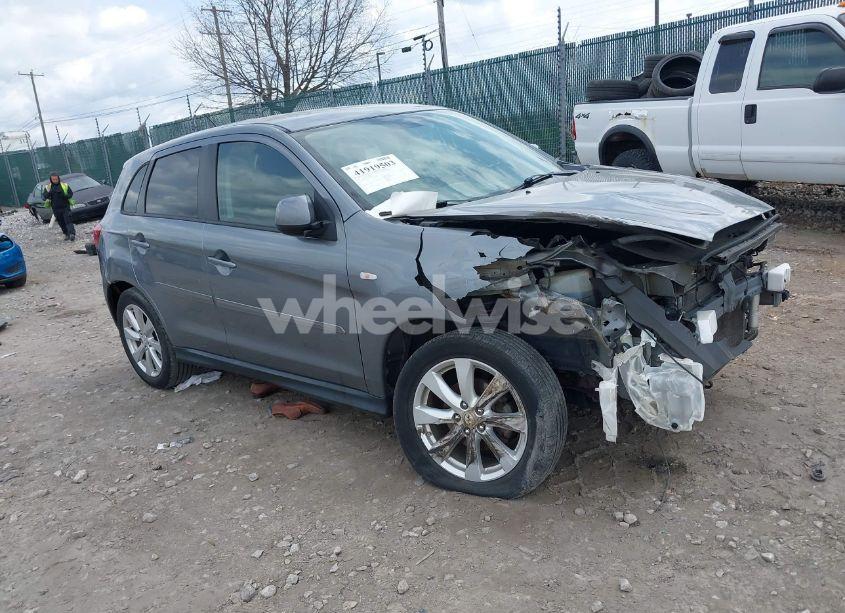 2015 Mitsubishi Outlander SPORT ES (VIN 4A4AP3AW1FE025658) main photo