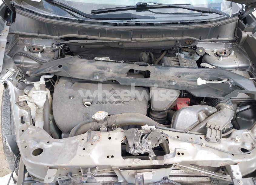 Photo 10 of 2015 Mitsubishi Outlander SPORT ES (VIN 4A4AP3AW1FE025658)