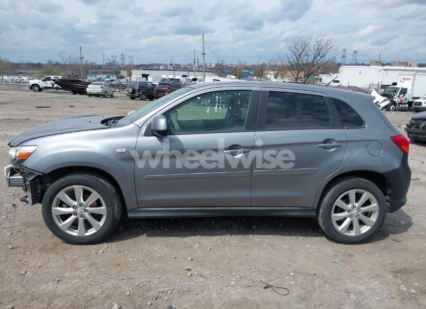 Photo 14 of 2015 Mitsubishi Outlander SPORT ES (VIN 4A4AP3AW1FE025658)