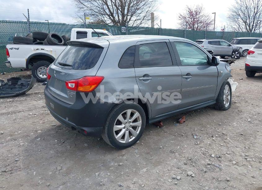 Photo 4 of 2015 Mitsubishi Outlander SPORT ES (VIN 4A4AP3AW1FE025658)