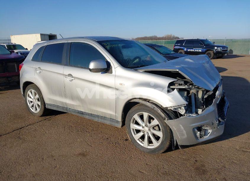 2015 Mitsubishi Outlander SPORT ES (VIN 4A4AP3AW2FE047331) main photo