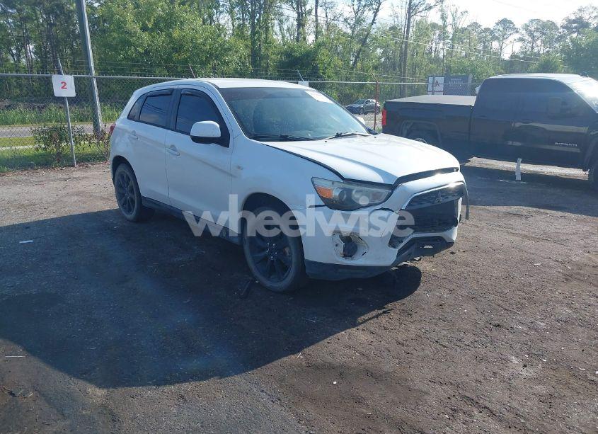 2015 Mitsubishi Outlander SPORT ES (VIN 4A4AP3AW3FE058158) main photo