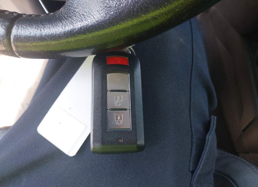 Photo 11 of 2015 Mitsubishi Outlander SPORT SE (VIN 4A4AP4AU1FE037930)