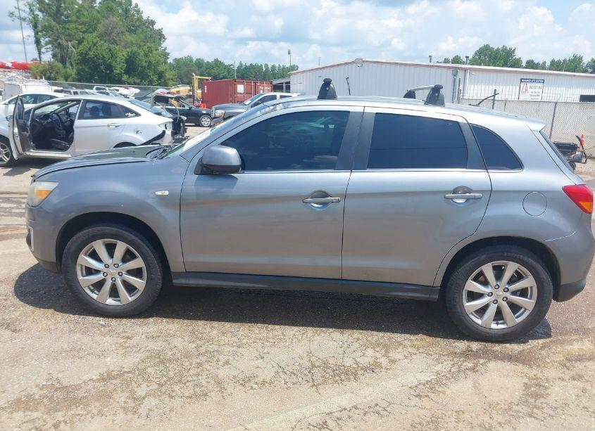 Photo 14 of 2015 Mitsubishi Outlander SPORT SE (VIN 4A4AP4AU1FE037930)