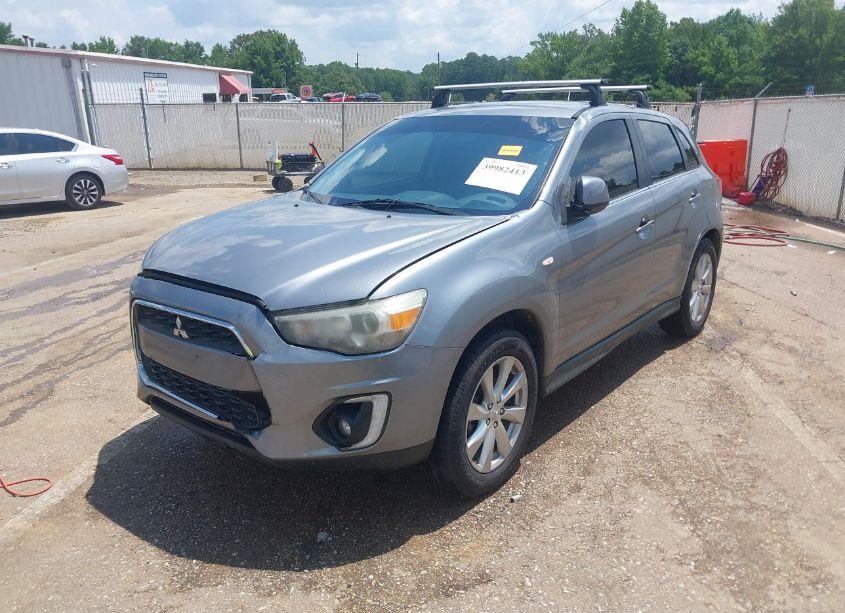 Photo 2 of 2015 Mitsubishi Outlander SPORT SE (VIN 4A4AP4AU1FE037930)