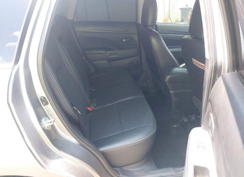 Photo 8 of 2015 Mitsubishi Outlander SPORT SE (VIN 4A4AP4AU1FE037930)