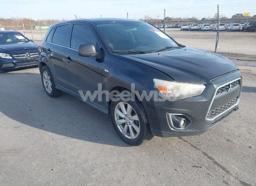 2013 Mitsubishi Outlander SPORT SE (VIN 4A4AP4AU2DE008692) main photo