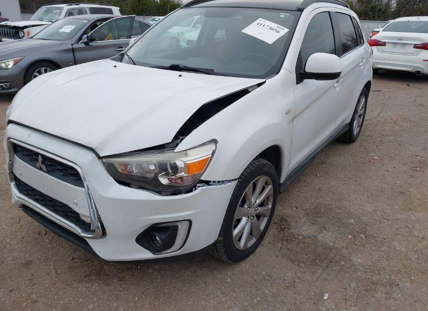 Photo 2 of 2015 Mitsubishi Outlander SPORT SE (VIN 4A4AP4AU4FE012231)