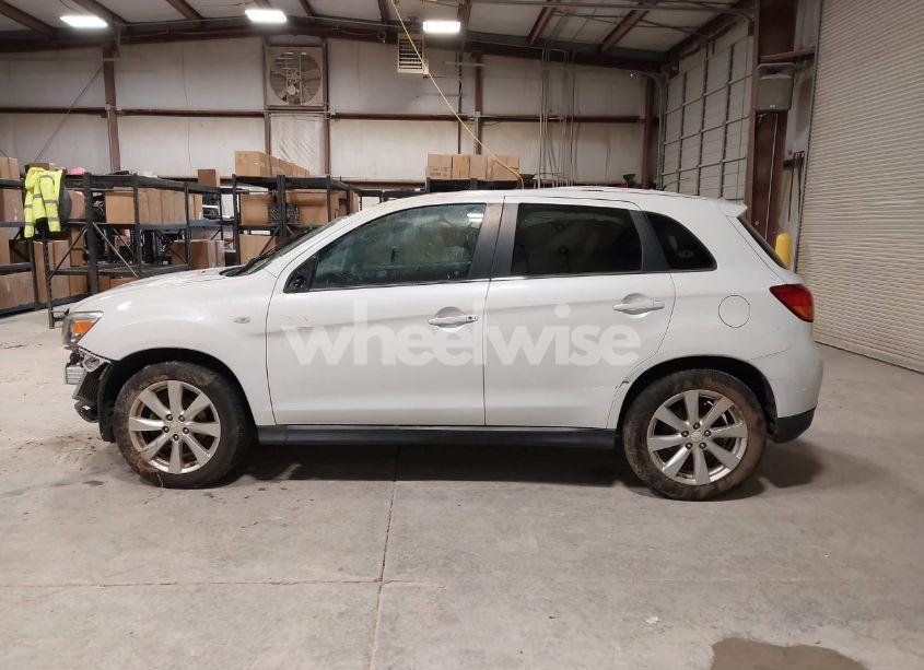 Photo 15 of 2014 Mitsubishi Outlander SPORT SE (VIN 4A4AP4AU6EE027621)