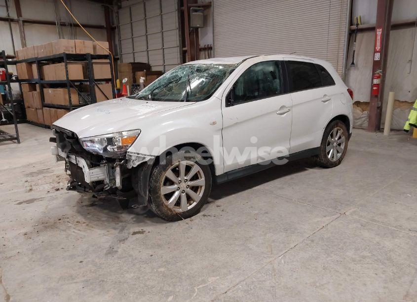Photo 2 of 2014 Mitsubishi Outlander SPORT SE (VIN 4A4AP4AU6EE027621)