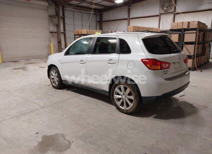 Photo 3 of 2014 Mitsubishi Outlander SPORT SE (VIN 4A4AP4AU6EE027621)