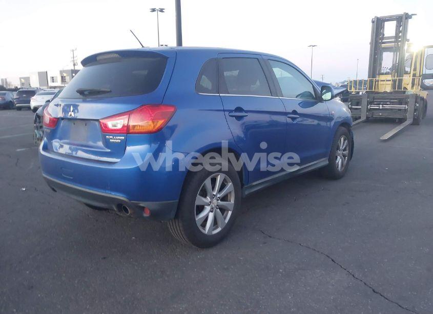 Photo 4 of 2015 Mitsubishi Outlander SPORT SE (VIN 4A4AP4AU6FE055730)