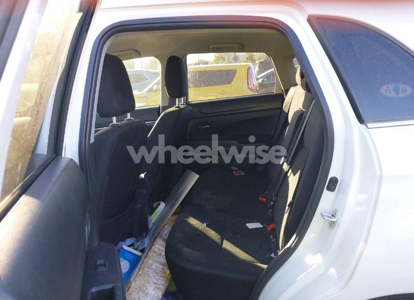 Photo 8 of 2014 Mitsubishi Outlander SPORT SE (VIN 4A4AP4AU7EE021844)