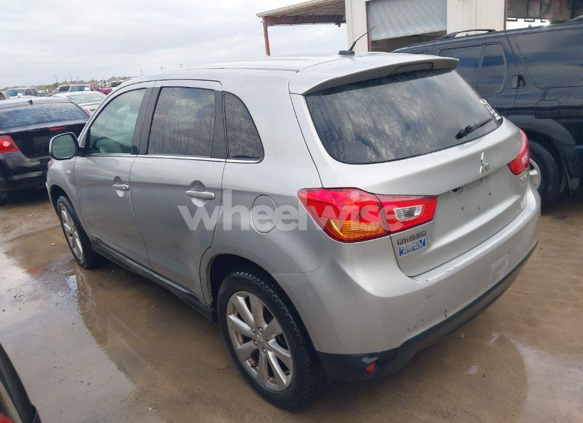 Photo 3 of 2015 Mitsubishi Outlander SPORT SE (VIN 4A4AP4AU7FE060726)