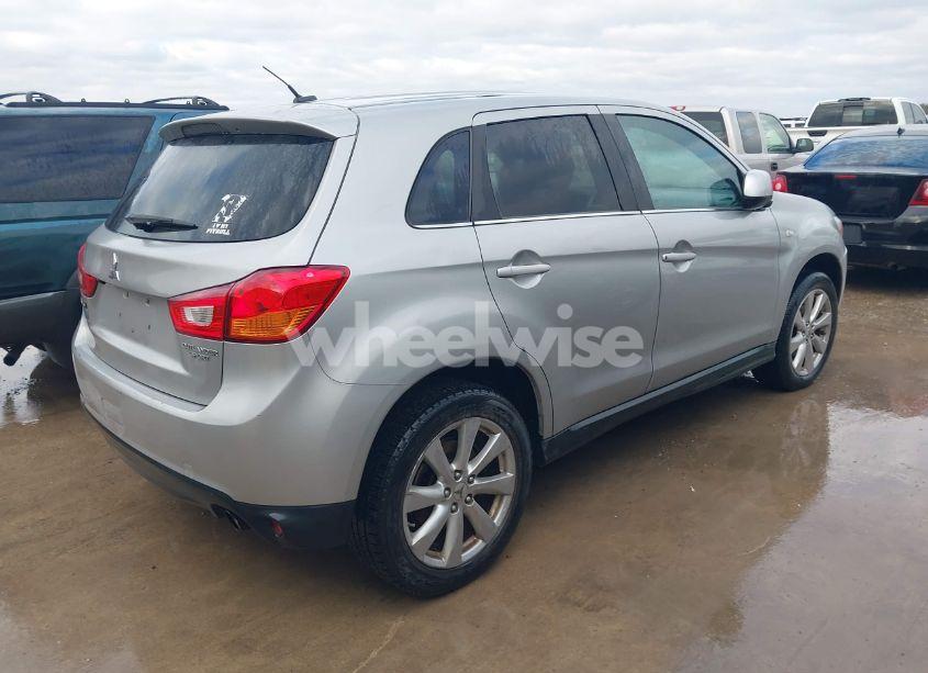 Photo 4 of 2015 Mitsubishi Outlander SPORT SE (VIN 4A4AP4AU7FE060726)