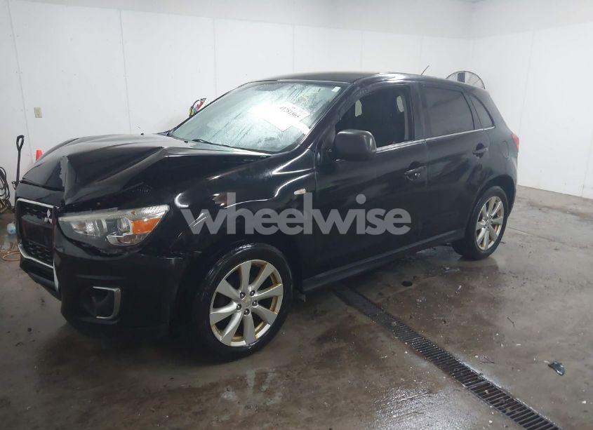 Photo 2 of 2013 Mitsubishi Outlander SPORT SE (VIN 4A4AP4AU8DE020605)
