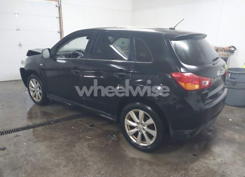 Photo 3 of 2013 Mitsubishi Outlander SPORT SE (VIN 4A4AP4AU8DE020605)