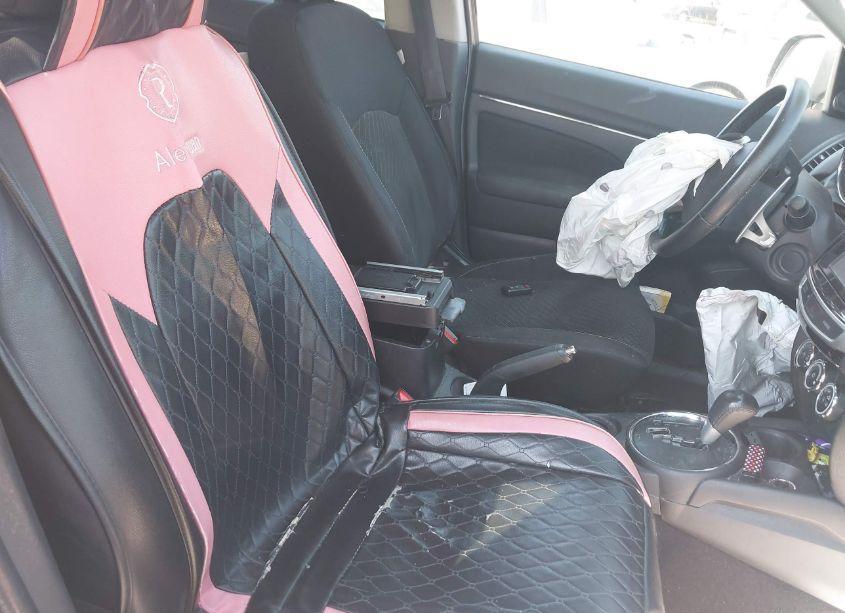 Photo 5 of 2015 Mitsubishi Outlander SPORT SE (VIN 4A4AP4AU8FE005900)