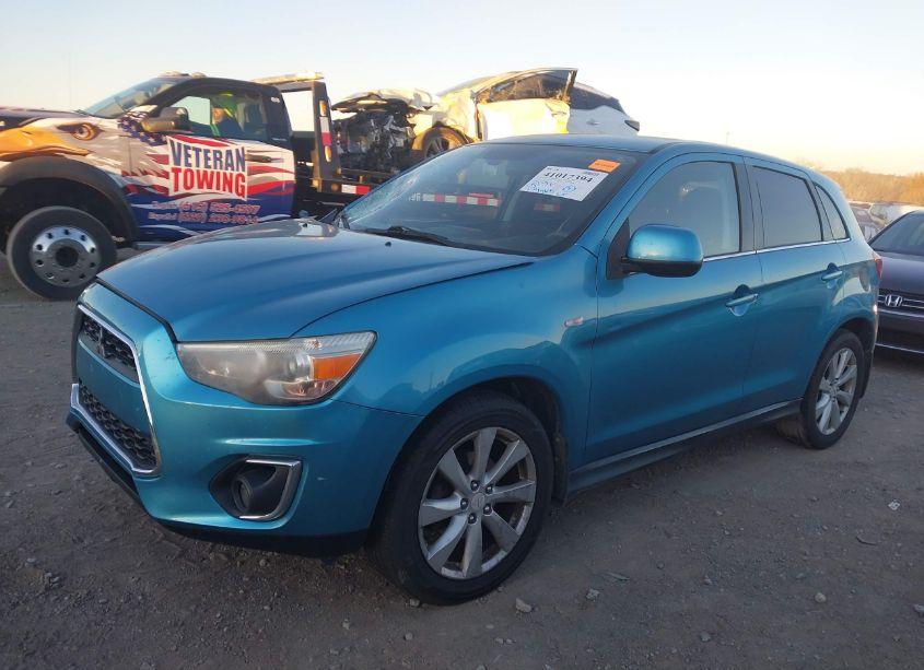 Photo 2 of 2013 Mitsubishi Outlander SPORT SE (VIN 4A4AP4AU9DE004025)