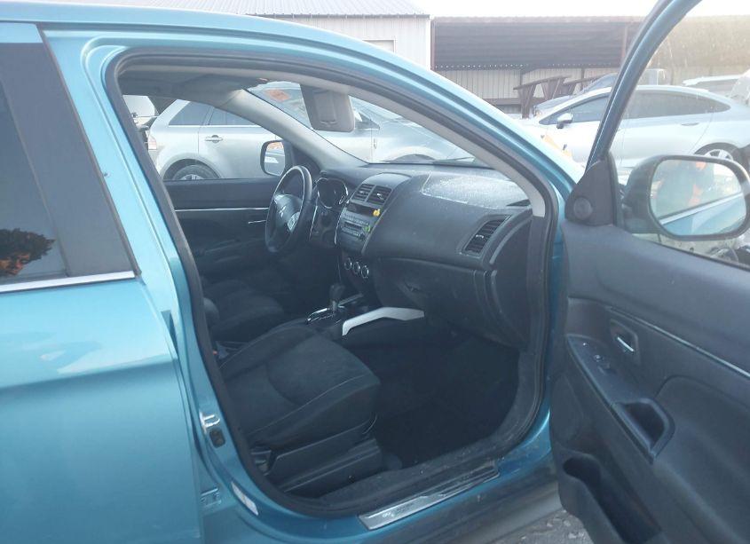 Photo 5 of 2013 Mitsubishi Outlander SPORT SE (VIN 4A4AP4AU9DE004025)