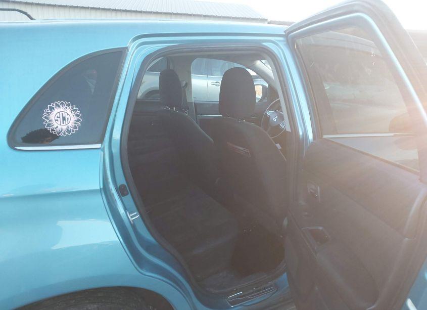 Photo 8 of 2013 Mitsubishi Outlander SPORT SE (VIN 4A4AP4AU9DE004025)