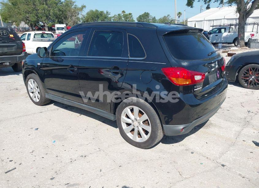 Photo 3 of 2013 Mitsubishi Outlander SPORT SE (VIN 4A4AP4AU9DE013243)