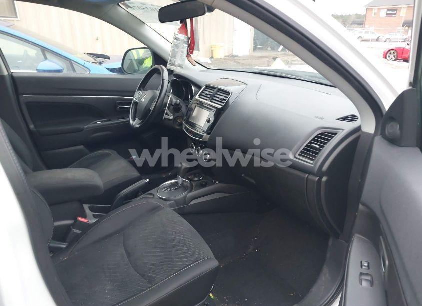 Photo 5 of 2015 Mitsubishi Outlander SPORT SE (VIN 4A4AP4AU9FE002150)