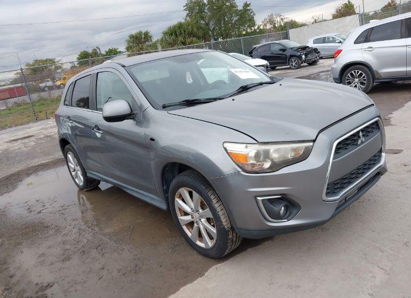 2013 Mitsubishi Outlander SPORT SE (VIN 4A4AP4AUXDE002753) main photo