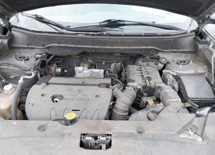 Photo 10 of 2013 Mitsubishi Outlander SPORT SE (VIN 4A4AP4AUXDE002753)