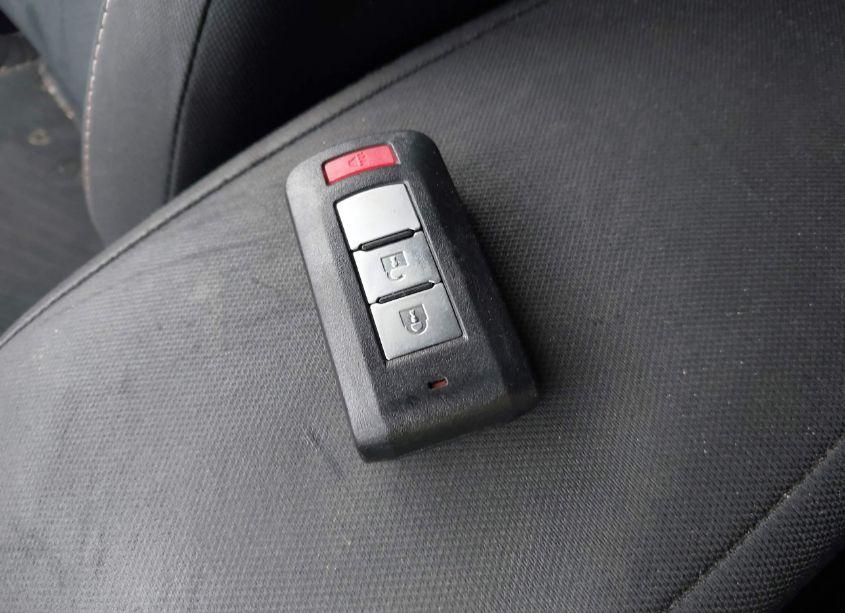 Photo 11 of 2013 Mitsubishi Outlander SPORT SE (VIN 4A4AP4AUXDE002753)