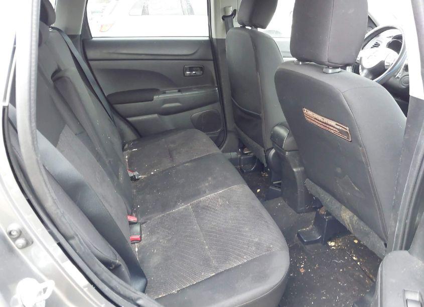 Photo 8 of 2013 Mitsubishi Outlander SPORT SE (VIN 4A4AP4AUXDE002753)