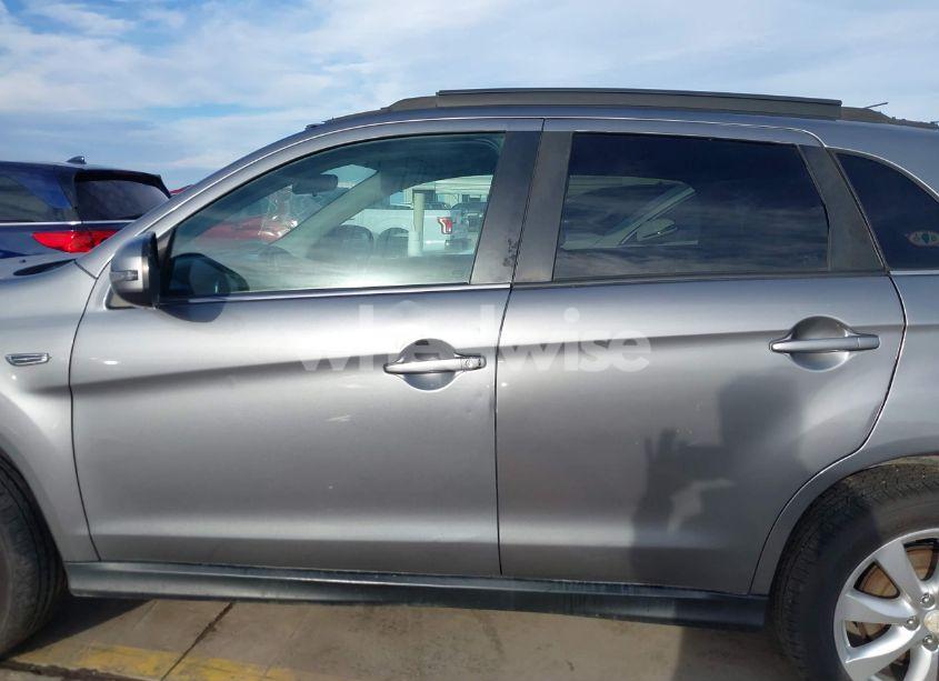 Photo 15 of 2015 Mitsubishi Outlander SPORT (VIN 4A4AP4AW4FE035266)