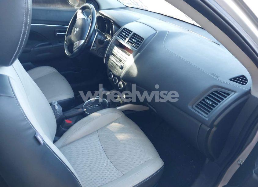 Photo 5 of 2013 Mitsubishi Outlander SPORT LE (VIN 4A4AP5AU1DE017101)